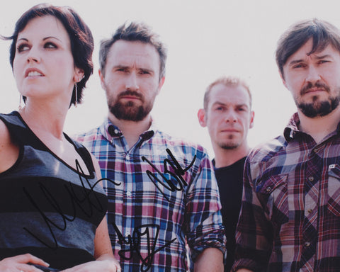 THE CRANBERRIES SIGNED 8X10 PHOTO 4