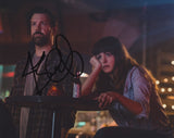 JASON SUDEIKIS SIGNED COLOSSAL 8X10 PHOTO