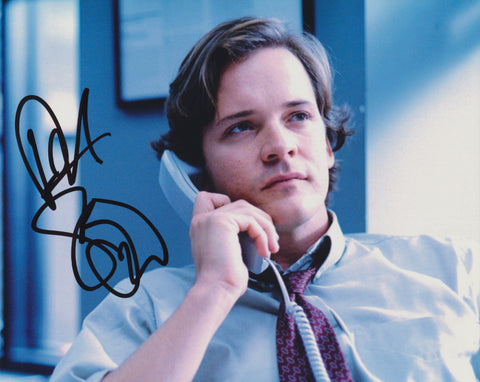 PETER SARSGAARD SIGNED SHATTERED GLASS 8X10 PHOTO