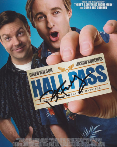 PETER FARRELLY SIGNED HALL PASS 8X10 PHOTO