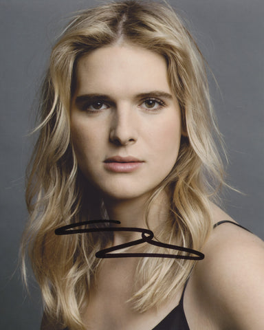 HARI NEF SIGNED 8X10 PHOTO 2