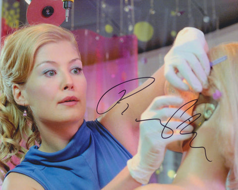 ROSAMUND PIKE SIGNED REPLICANTS 8X10 PHOTO