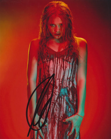 CHLOE GRACE MORETZ SIGNED CARRIE 8X10 PHOTO