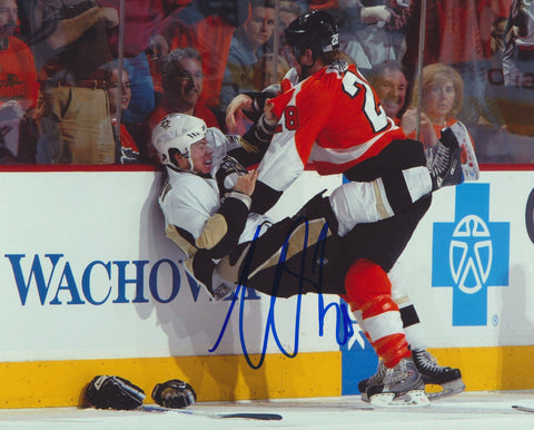 CLAUDE GIROUX SIGNED PHILADELPHIA FLYERS 8X10 PHOTO 2