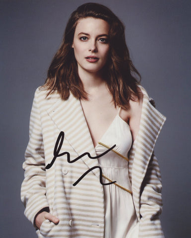 GILLIAN JACOBS SIGNED 8X10 PHOTO