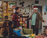 ELLIOTT GOULD SIGNED MULANEY 8X10 PHOTO