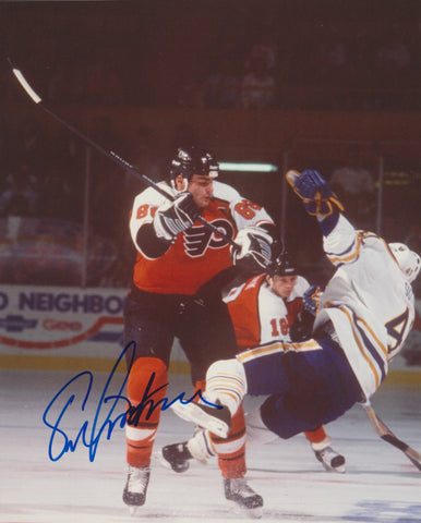 ERIC LINDROS SIGNED PHILADELPHIA FLYERS 8X10 PHOTO