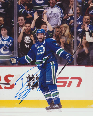 RYAN KESLER SIGNED VANCOUVER CANUCKS 8X10 PHOTO