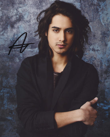AVAN JOGIA SIGNED 8X10 PHOTO 3