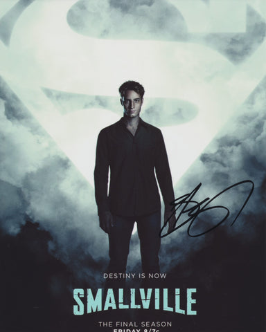 JUSTIN HARTLEY SIGNED SMALLVILLE 8X10 PHOTO 3