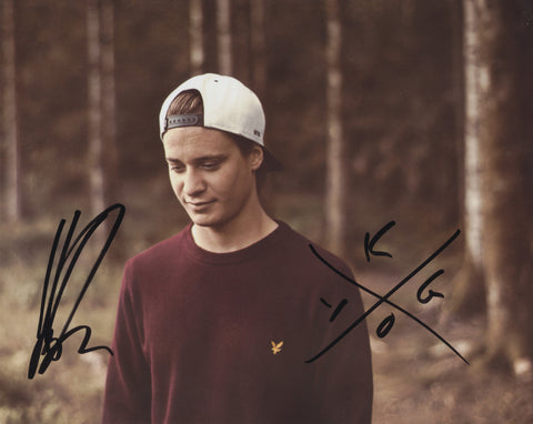 KYGO SIGNED 8X10 PHOTO 4