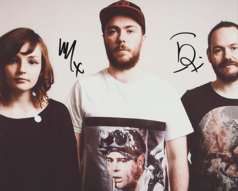 CHVRCHES SIGNED 8X10 PHOTO 3