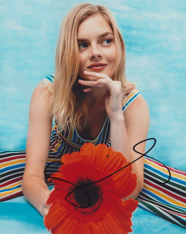SAMARA WEAVING SIGNED 8X10 PHOTO 2