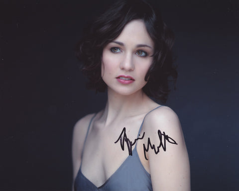 TUPPENCE MIDDLETON SIGNED 8X10 PHOTO