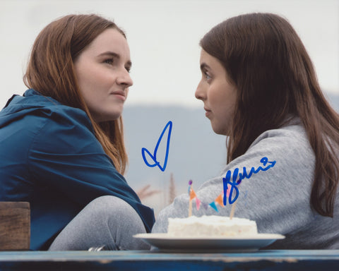 BEANIE FELDSTEIN SIGNED BOOKSMART 8X10 PHOTO