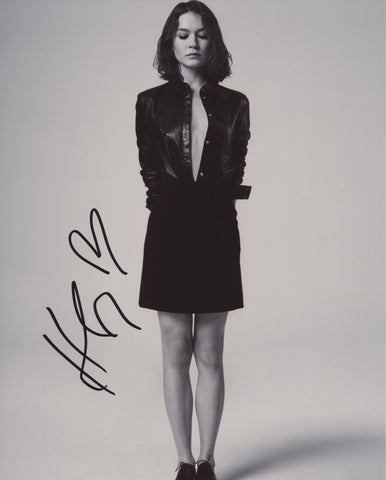 HANNAH GROSS SIGNED 8X10 PHOTO