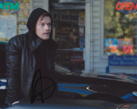 ALFIE ALLEN SIGNED JOHN WICK 8X10 PHOTO