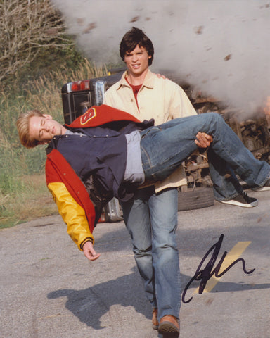 ERIC JOHNSON SIGNED SMALLVILLE 8X10 PHOTO 2