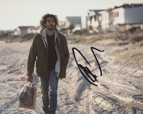 DEV PATEL SIGNED LION 8X10 PHOTO