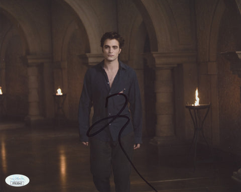 ROBERT PATTINSON SIGNED TWILIGHT 8X10 PHOTO JSA