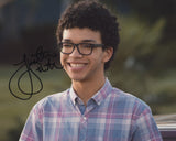JUSTICE SMITH SIGNED PAPER TOWNS 8X10 PHOTO