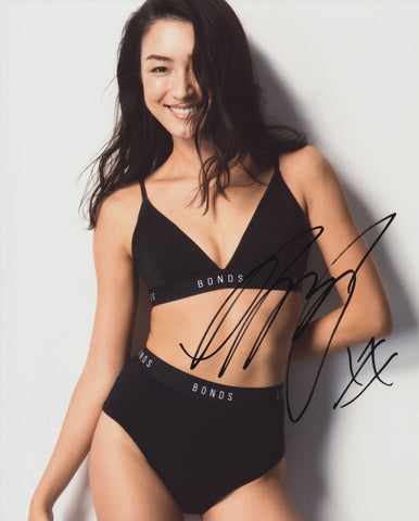 NATASHA LIU BORDIZZO SIGNED 8X10 PHOTO 4