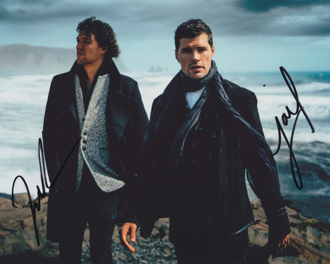 FOR KING & COUNTRY SIGNED 8X10 PHOTO