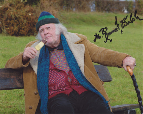 M. EMMET WALSH SIGNED CALVARY 8X10 PHOTO