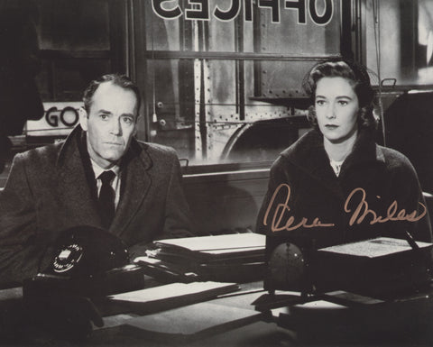 VERA MILES SIGNED THE WRONG MAN 8X10 PHOTO 2