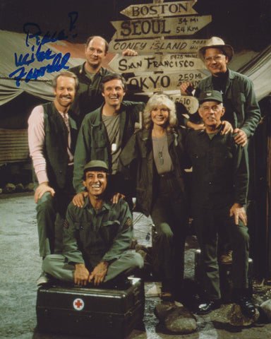 MIKE FARRELL SIGNED M*A*S*H 8X10 PHOTO 5