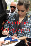 HAILEE STEINFELD SIGNED 8X10 PHOTO 8