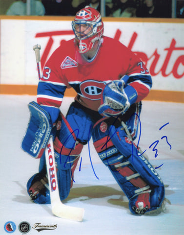 PATRICK ROY SIGNED MONTREAL CANADIENS 8X10 PHOTO