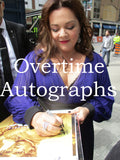 MELISSA MCCARTHY SIGNED CAN YOU EVER FORGIVE ME? 8X10 PHOTO