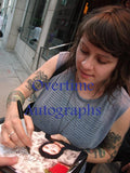 TEGAN AND SARA SIGNED 8X10 PHOTO 16